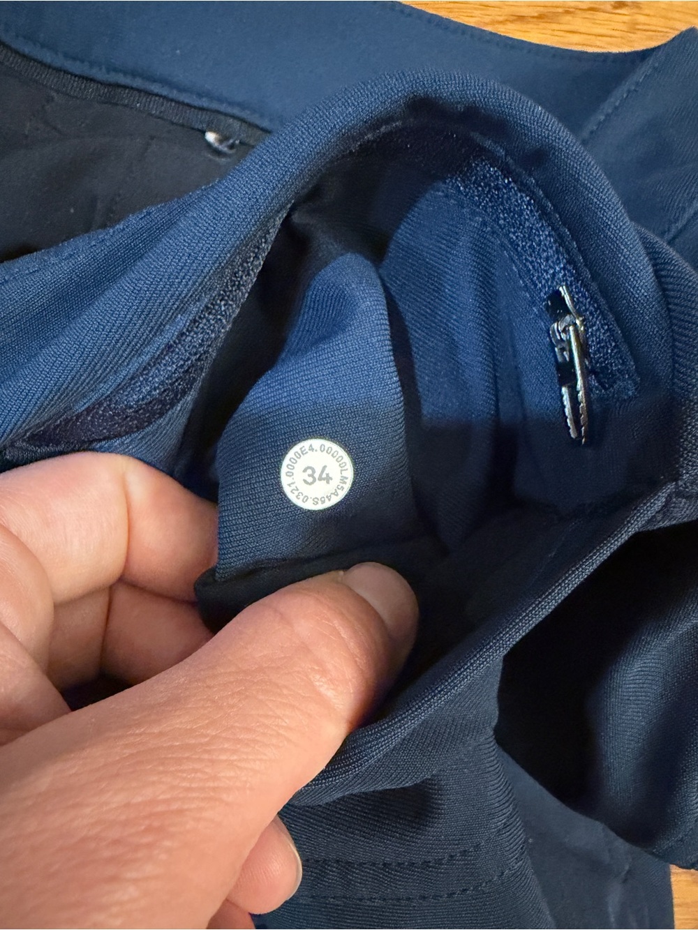 Lululemon ABC Pant Slim *Warpstreme in True Navy - Size 34 x 28" Inseam - Picture 5 of 8